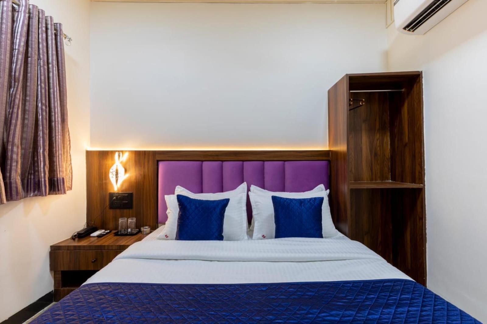 Hotel Ananta
