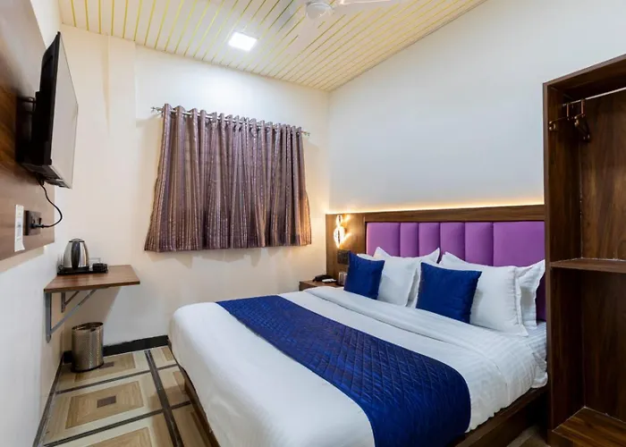 Hotel Ananta
